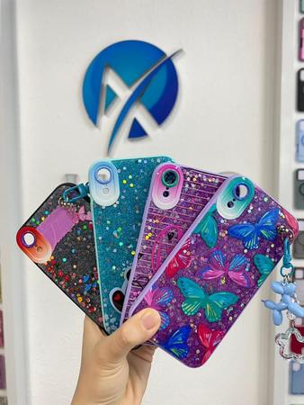 Funda para teléfono con cadena.
