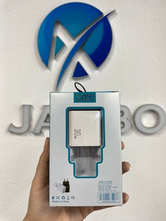 30W travel charger （black and white）